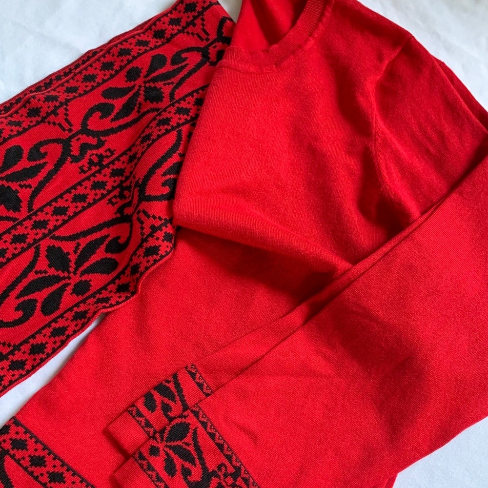 Studio Works Sweater & Scarf Set